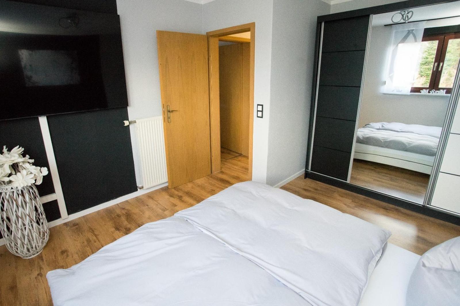 Zum Kaeutzchen 120Qm Ferienhaus 8 Personen 4 Schlafzimmer Nossentiner Huette Exteriör bild