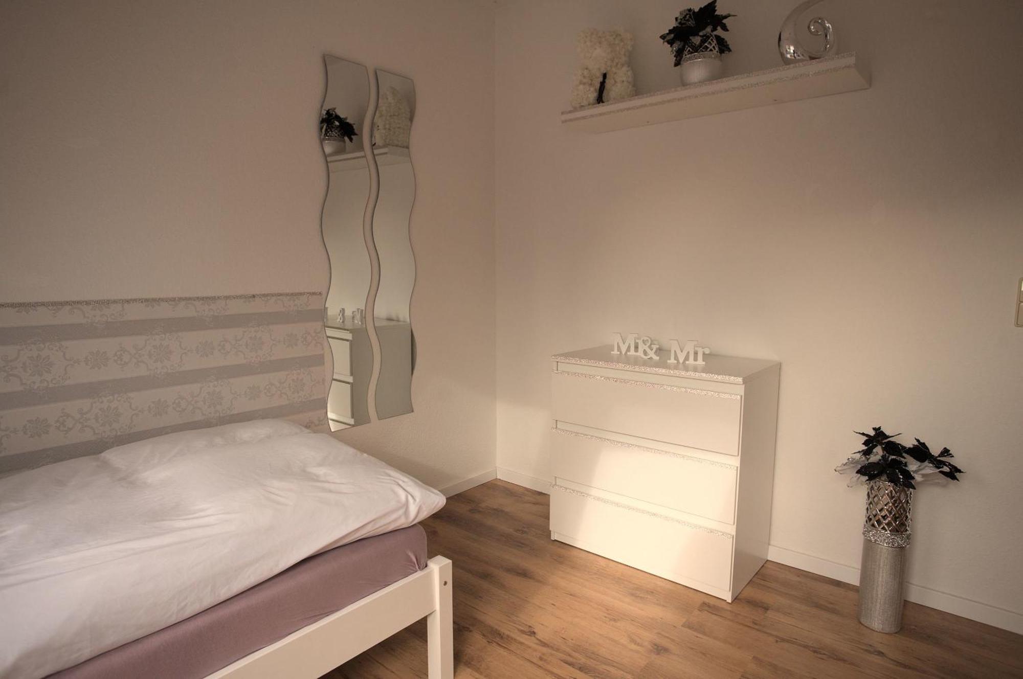 Zum Kaeutzchen 120Qm Ferienhaus 8 Personen 4 Schlafzimmer Nossentiner Huette Exteriör bild